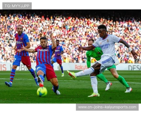 佩德里缺阵巴萨控球失色三前锋齐发力助球队大胜升至西甲第二