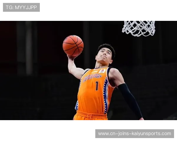 CBA主帅怒摔战术板引发轩然大波:真相背后隐藏的竞技激情与管理智慧 CBA主帅怒摔战术板引发轩然大波:真相背后隐藏的竞技激情与管理智慧