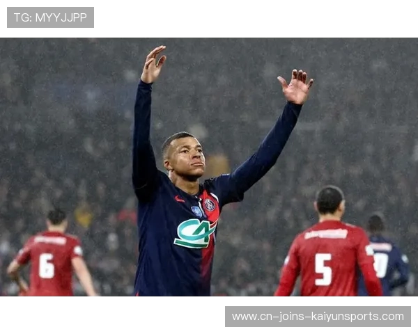 巴黎快速短传配合为姆巴佩创造射门点 巴黎快速短传配合为姆巴佩创造射门点