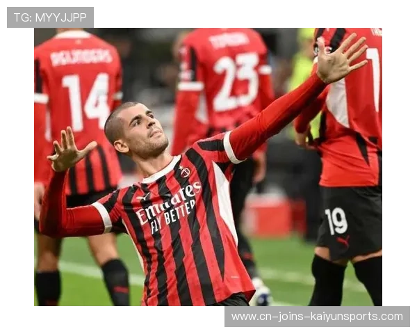 AC米兰通过连线打穿肋部空间,奇克中场强度可靠