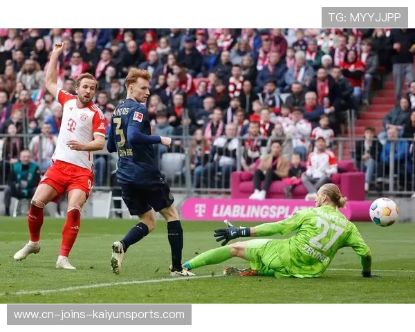 凯恩带球转身破门，拜仁展现统治级表现