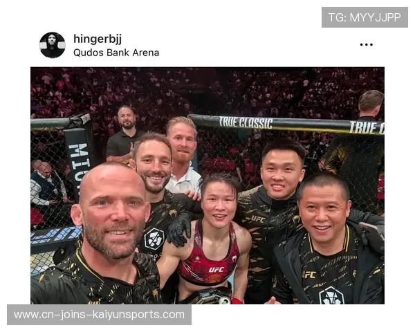 UFC教练怒吼“上去干他”,战局瞬间逆转,精彩瞬间燃爆全场 UFC教练怒吼“上去干他”,战局瞬间逆转,精彩瞬间燃爆全场