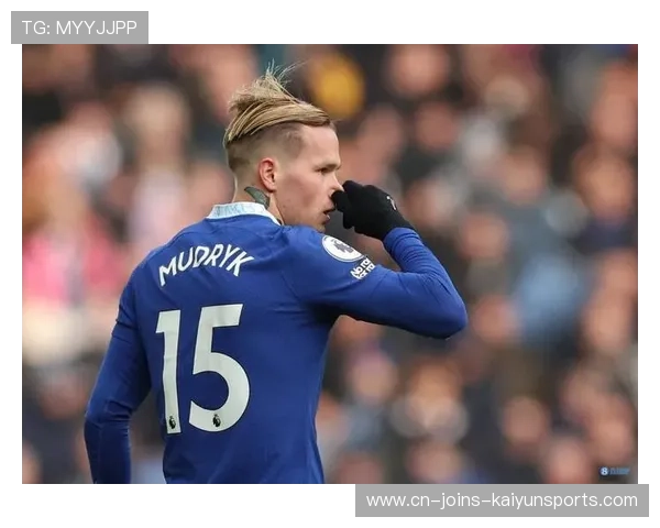 切尔西抢球反击，穆德里克打远角精确无比