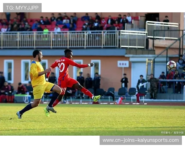 热刺前场持续压迫对方空间，打造无懈可击的攻防体系
